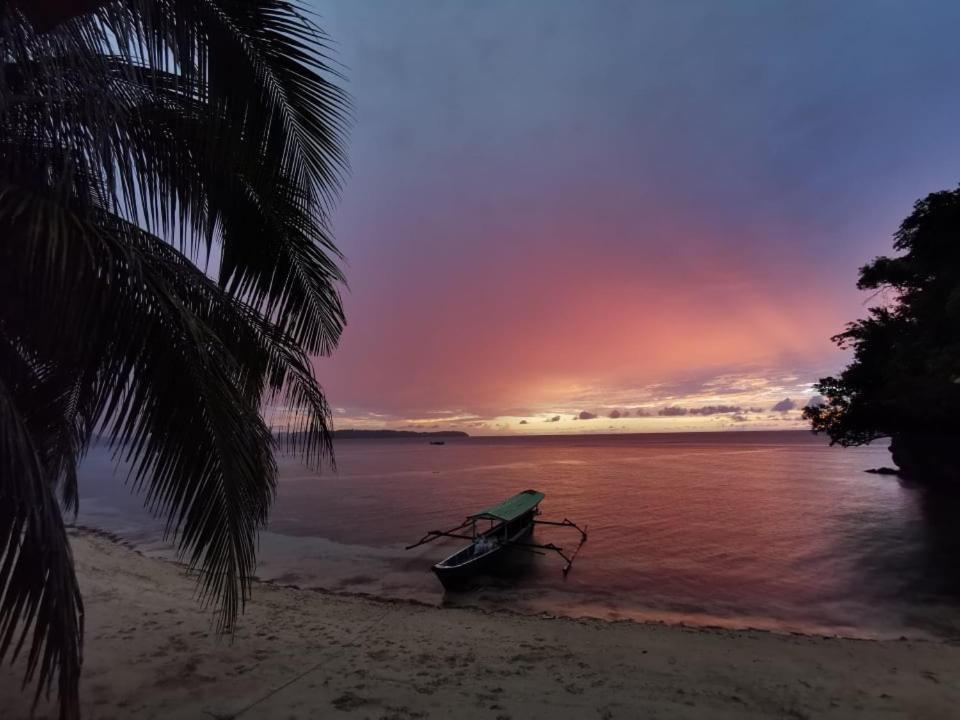 Sunset Beach Batudaka Dış mekan fotoğraf